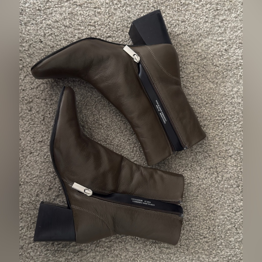 ASOS DESIGN Olive Block Heel Ankle Booties